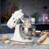 Кухонна машина KitchenAid Artisan 4,8 л 5KSM175PSEAC з відкидним блоком кремовий